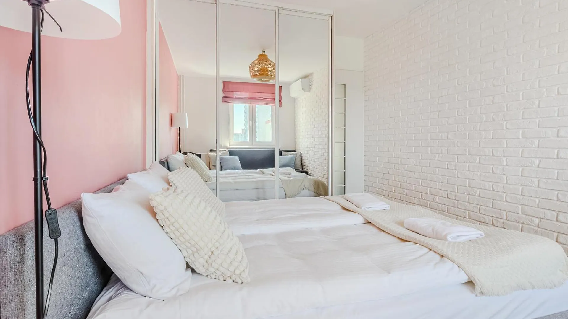 Apartment Shortstaypoland Bohaterewicza B69 Warsaw Poland